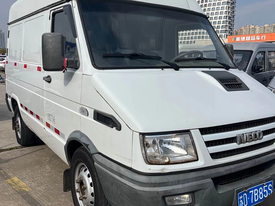 Iveco proud