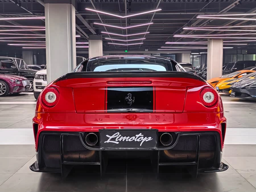 Ferrari 599