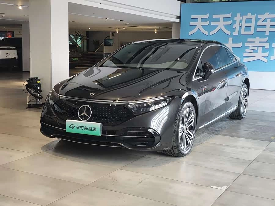 Mercedes Benz EQS