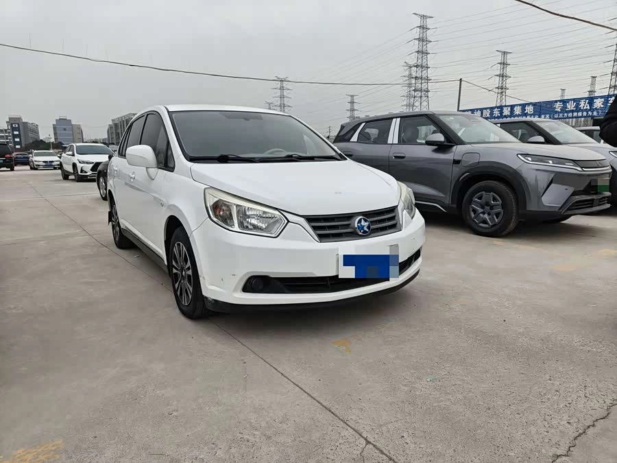 Venucia D50