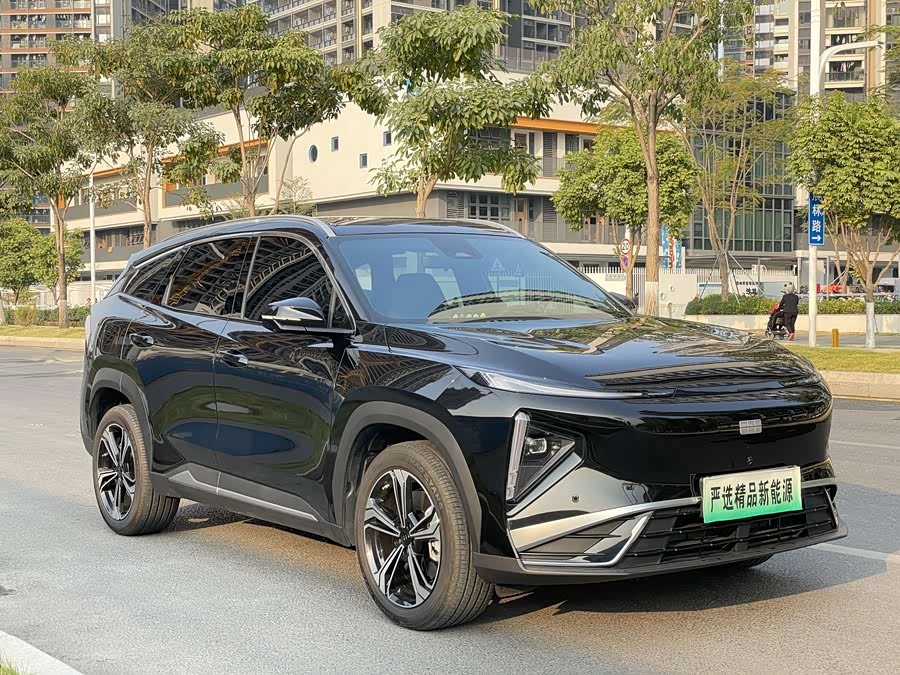 Geely Galaxy L7