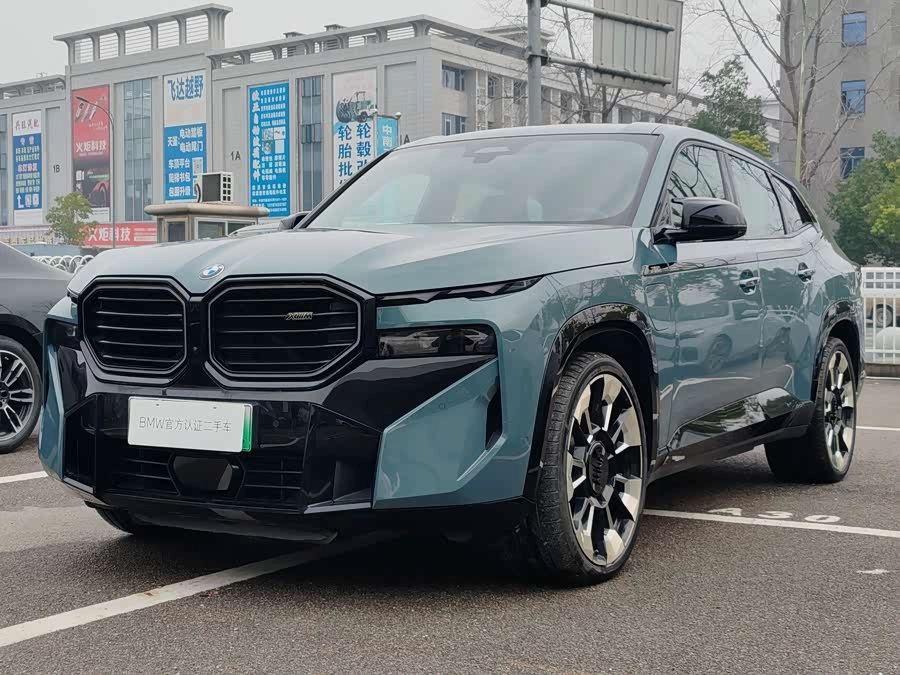 BMW XM