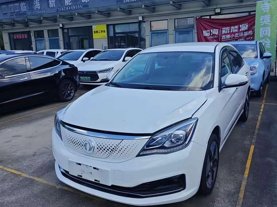 Dongfeng E70