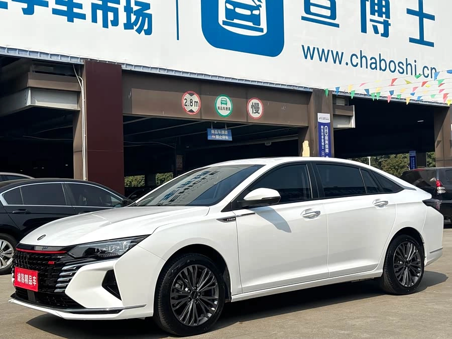 Dongfeng Yixuan MAX