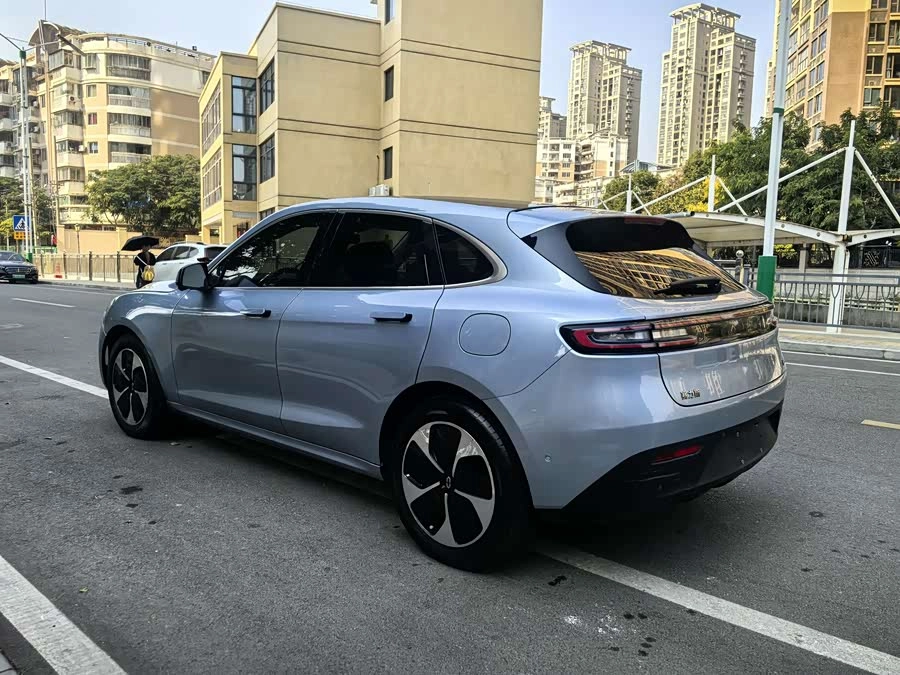 AITO Wenjie M5