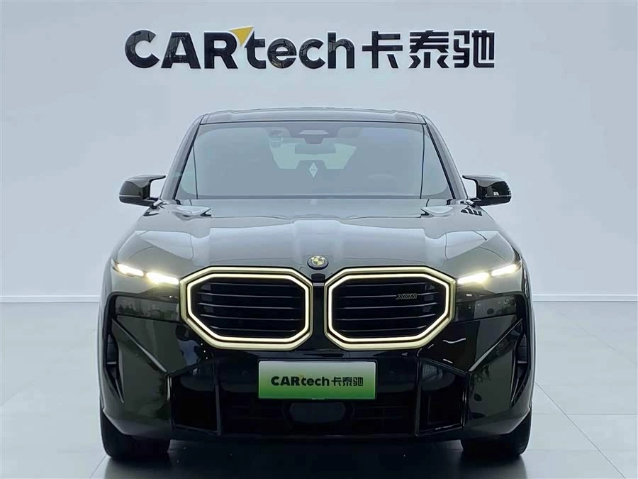 BMW XM