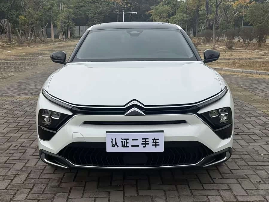 Citroën Versailles C5 X