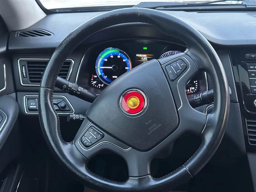 Hongqi H7