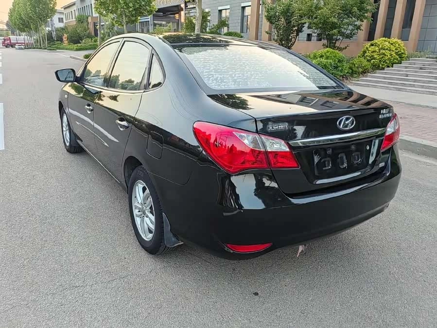 Hyundai Elantra / Celesta