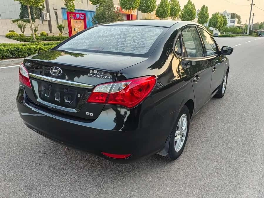 Hyundai Elantra / Celesta