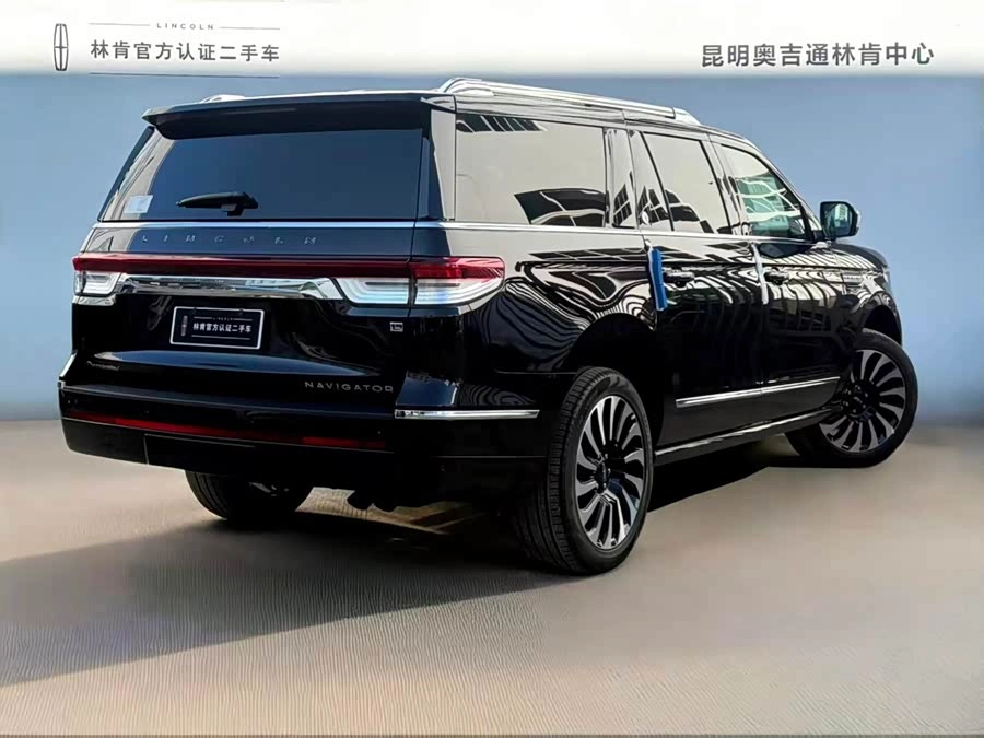 Lincoln Navigator