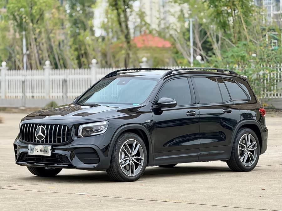 Mercedes Benz GLB AMG