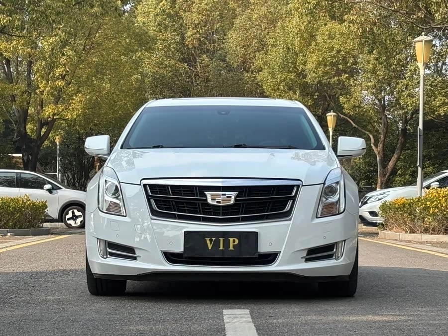 Cadillac XTS