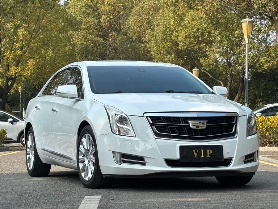 Cadillac XTS