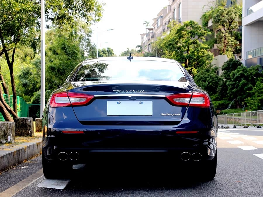 Maserati President