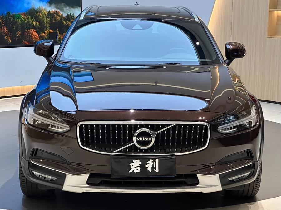 Volvo V90