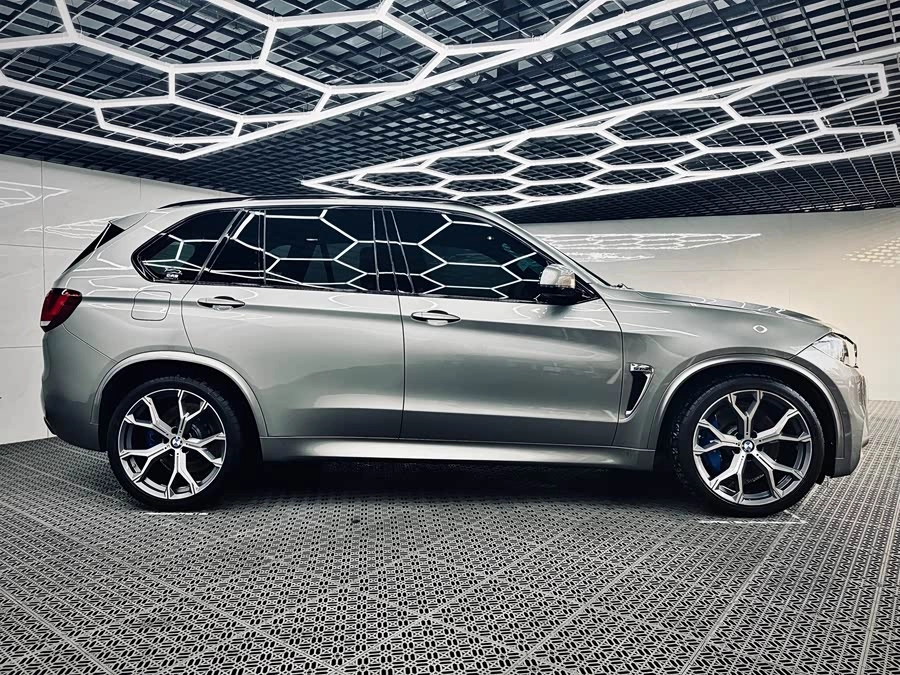 BMW X5M
