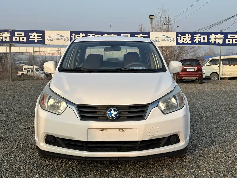 Venucia D50