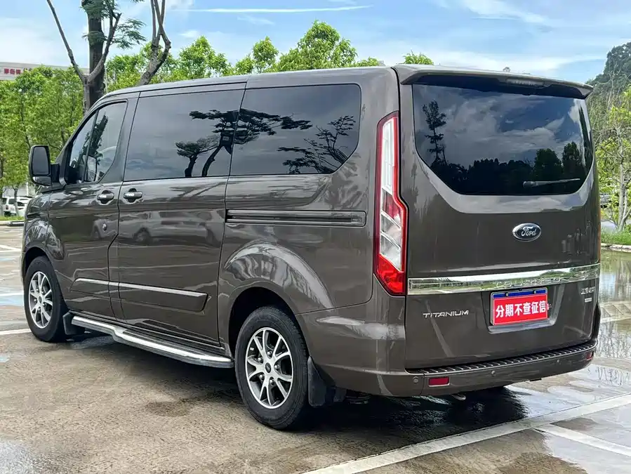 Ford Tourneo