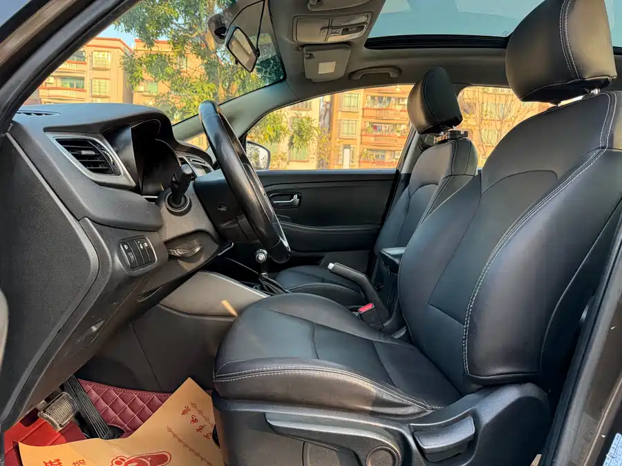 Kia Carens