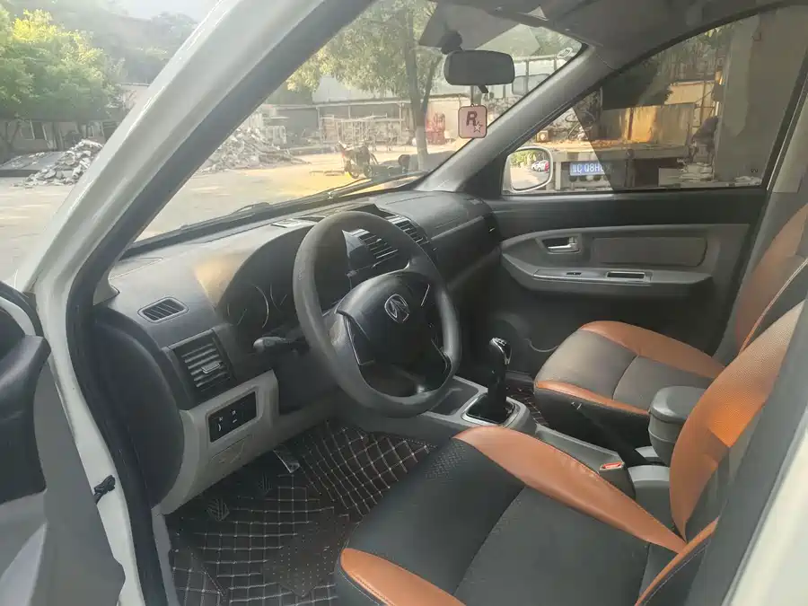 BAIC M20