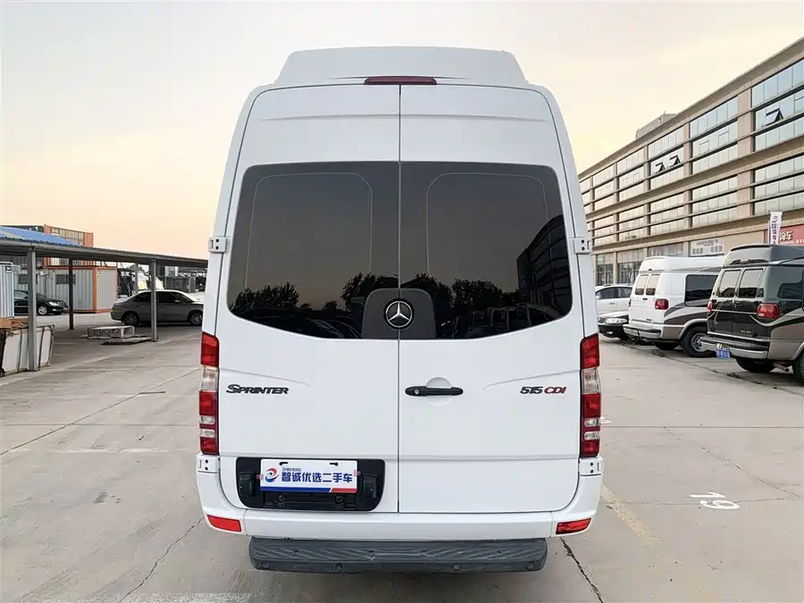 Mercedes Benz Sprinter