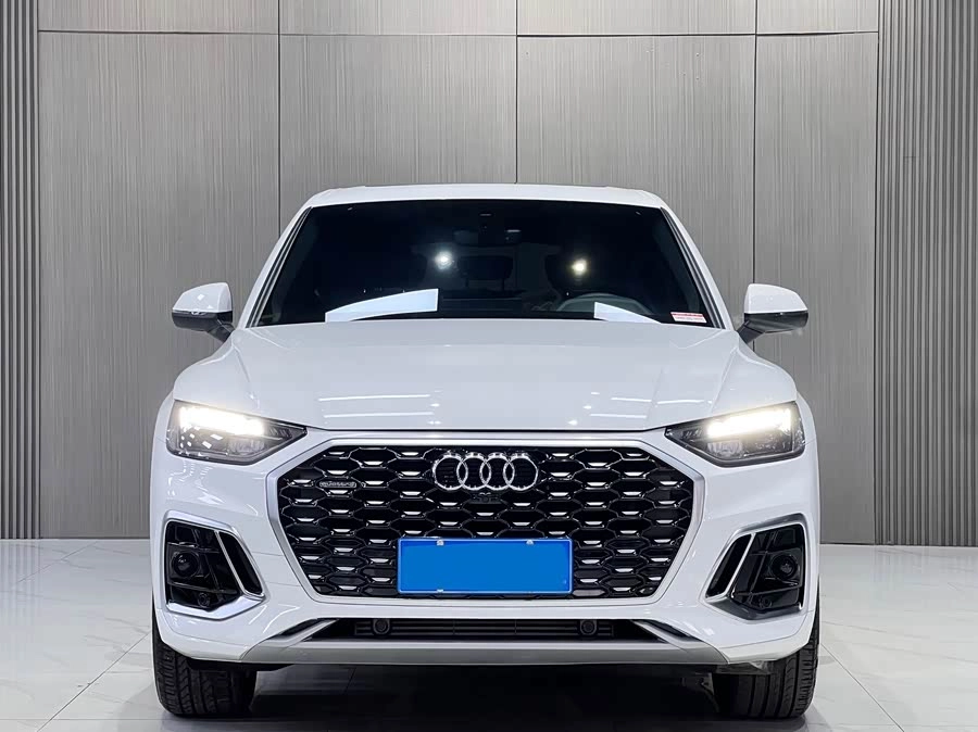Audi Q5L Sportback