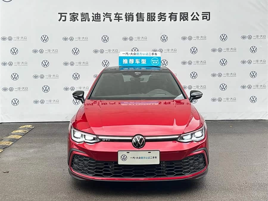 Volkswagen Golf GTI