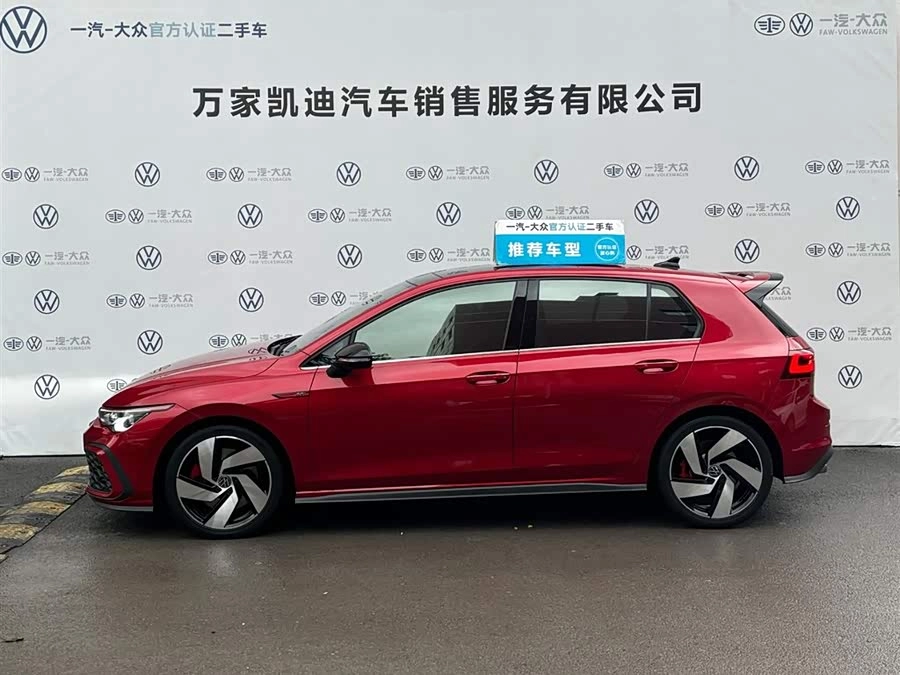 Volkswagen Golf GTI