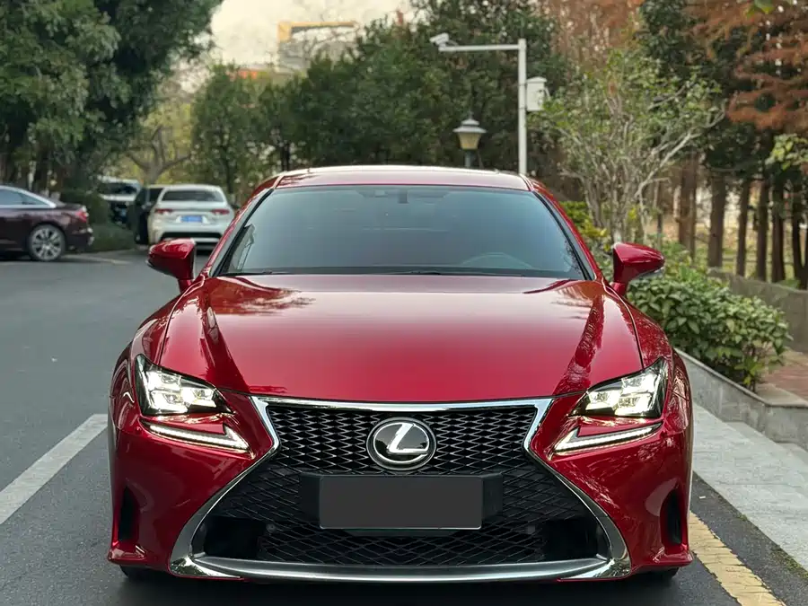 Lexus RC