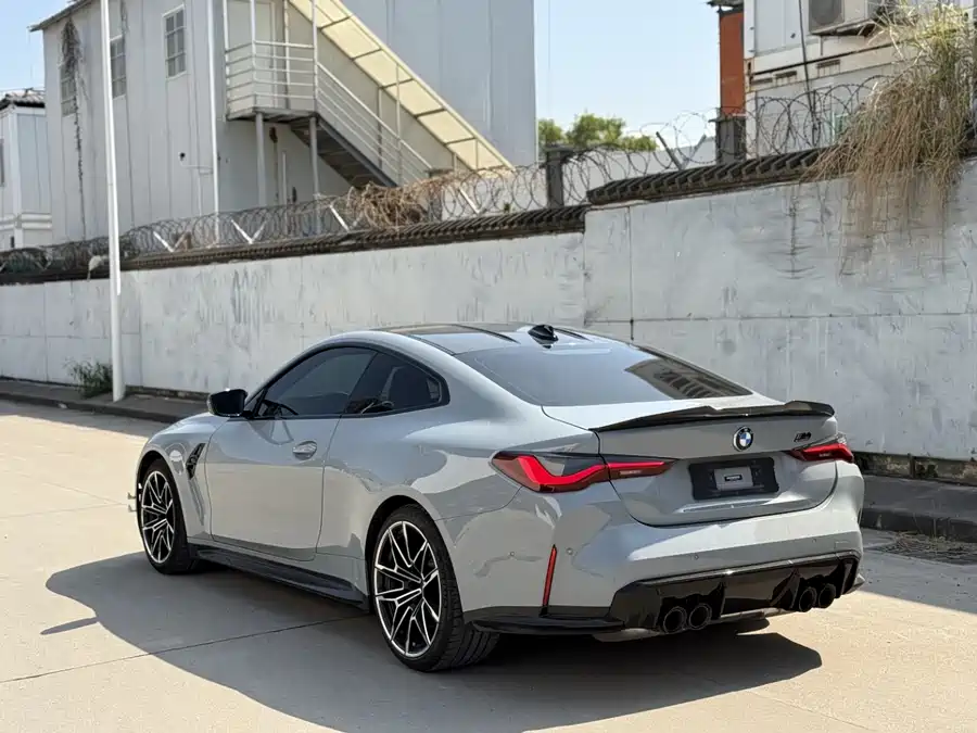 BMW M4