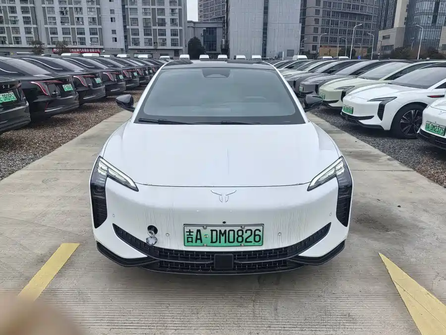 Hongqi EH7