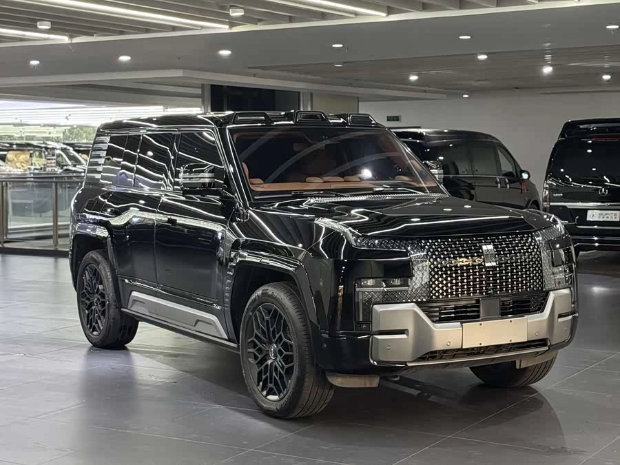 BYD U8