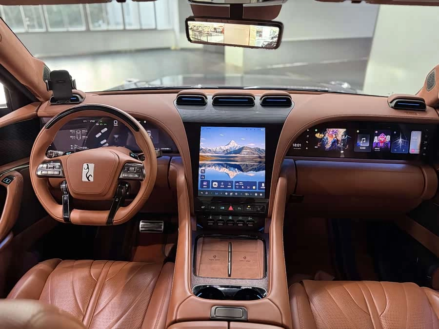 BYD U8