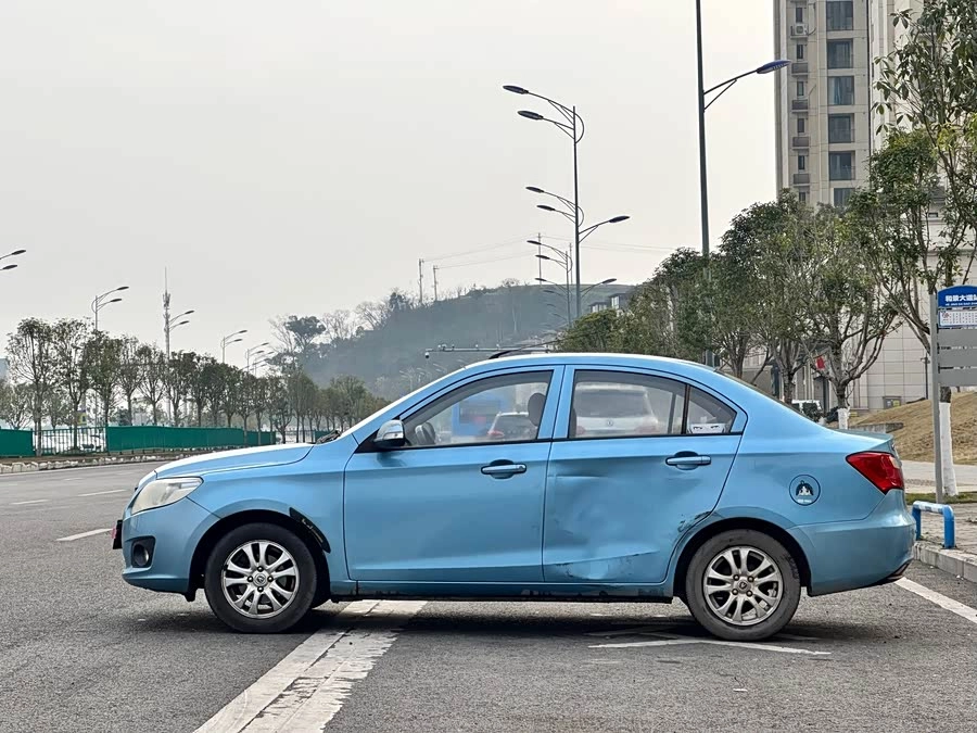 Changan Yuexiang V3
