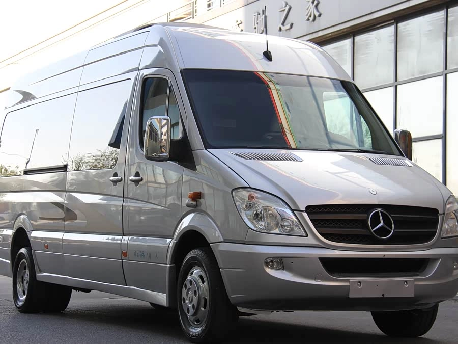Mercedes Benz Sprinter