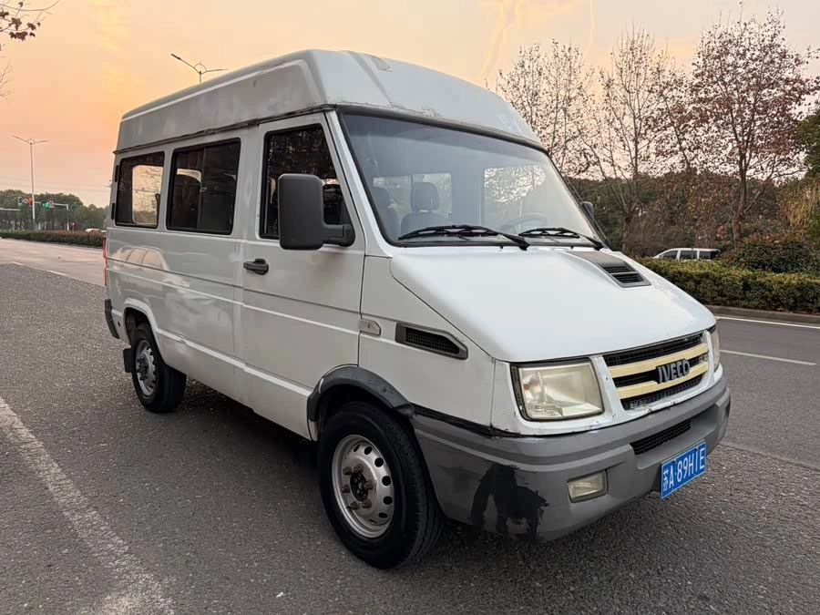 Iveco proud