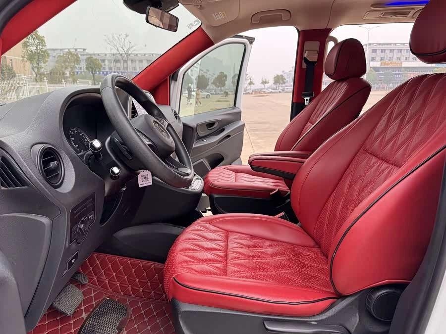 Mercedes Benz Vito