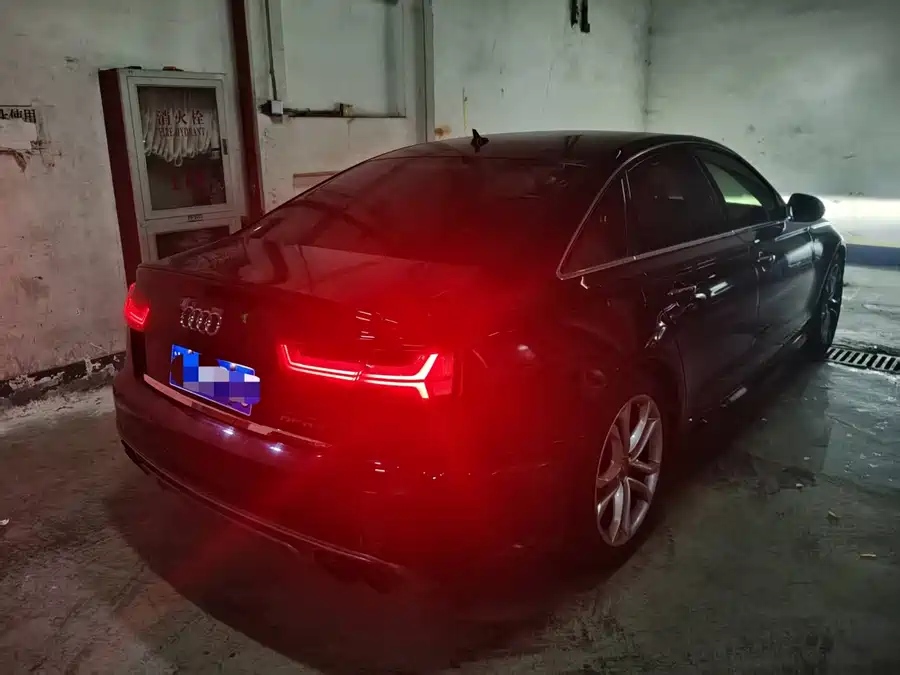 Audi S6