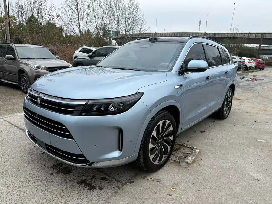 AITO Wenjie M7
