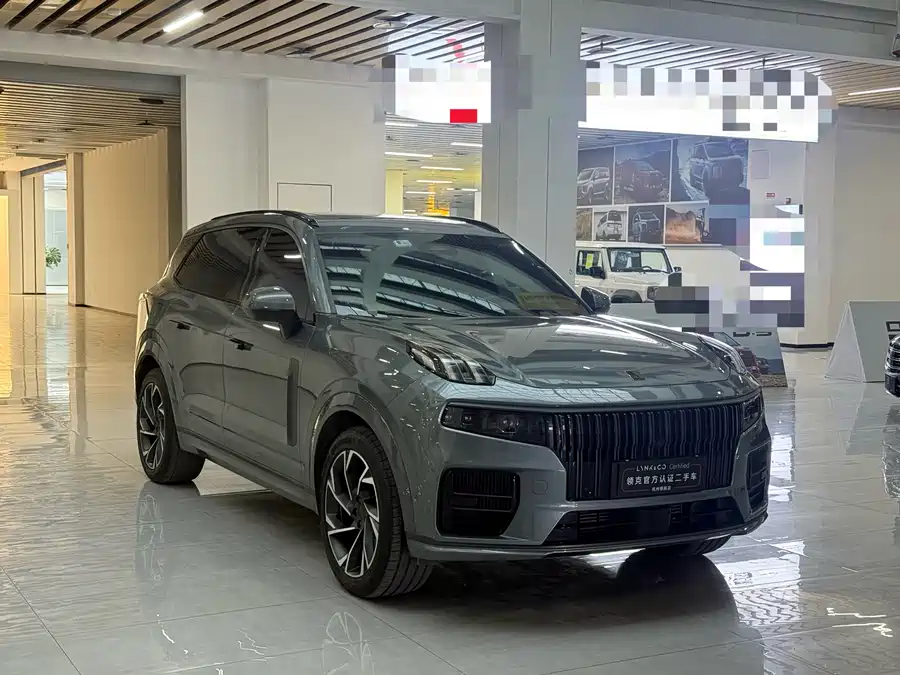 Lynk & Co 09 EM-P