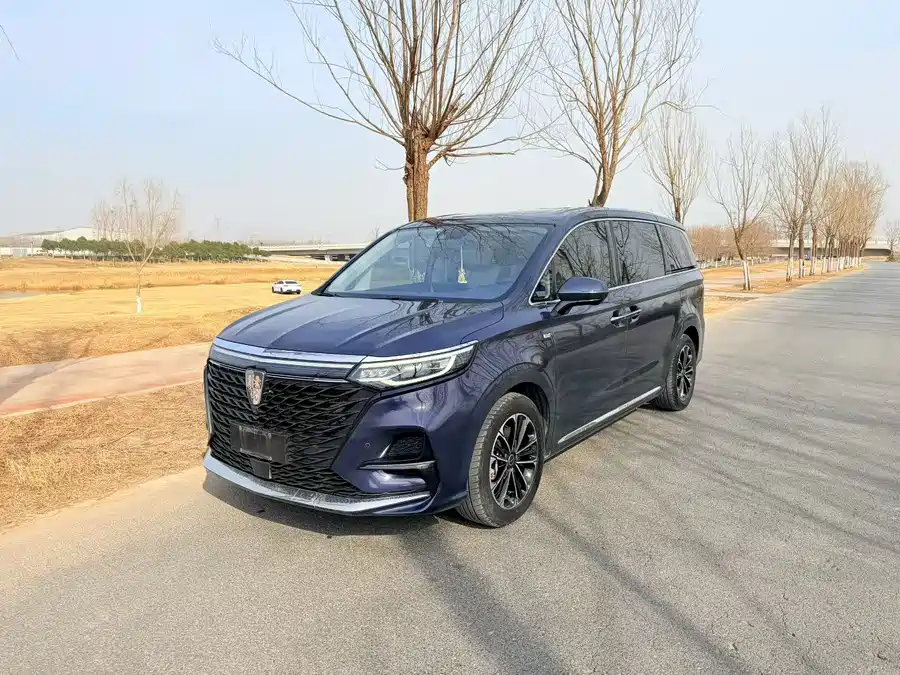 Roewe iMAX8