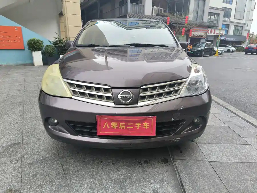 Nissan Tiida