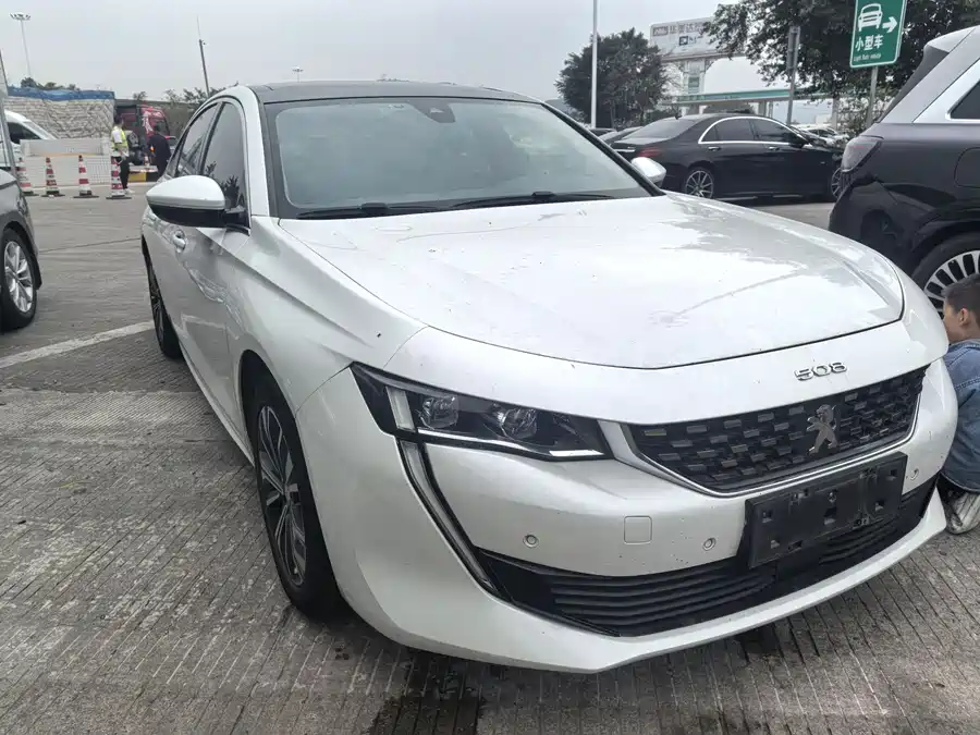 Peugeot 508