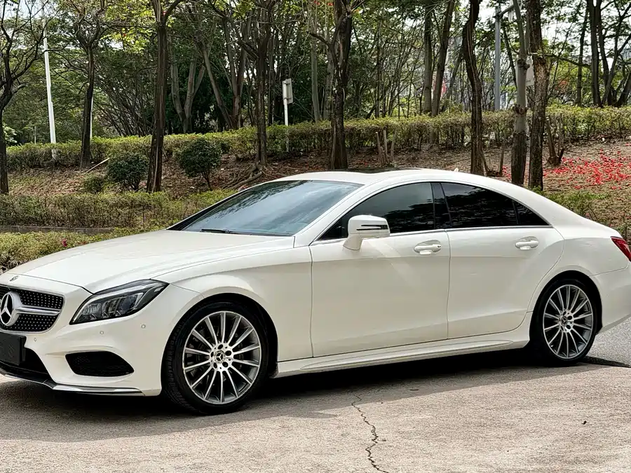 Mercedes Benz CLS