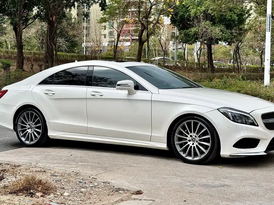 Mercedes Benz CLS