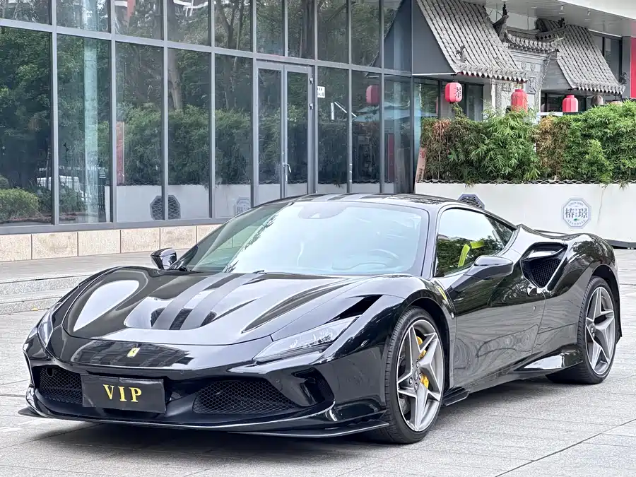 Ferrari F8