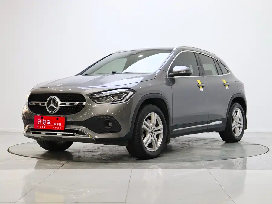 Mercedes Benz GLA
