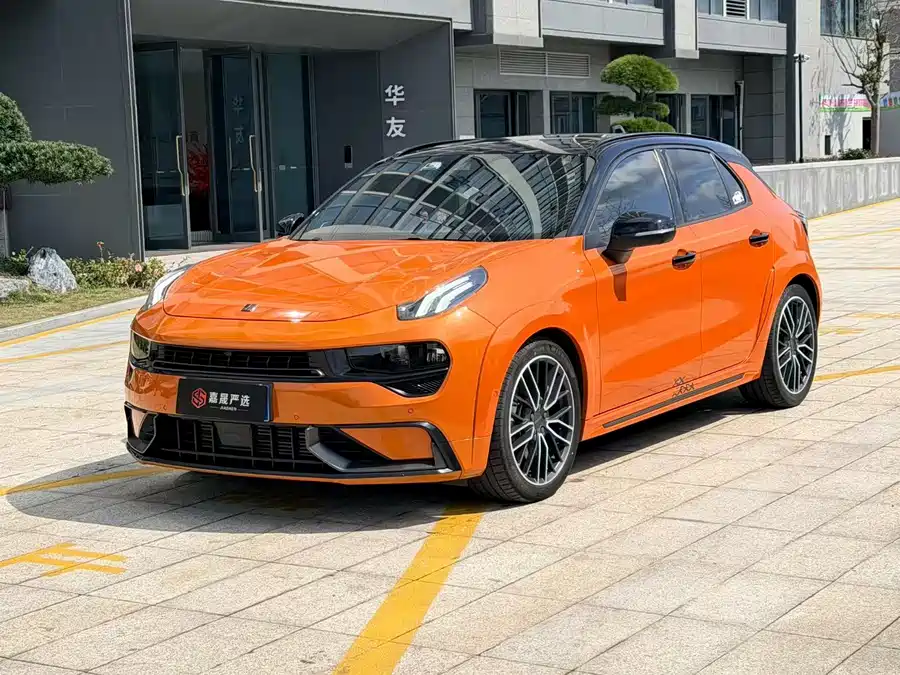Lynk & Co 02 Hatchback