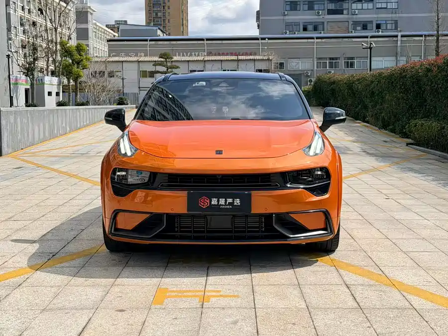 Lynk & Co 02 Hatchback